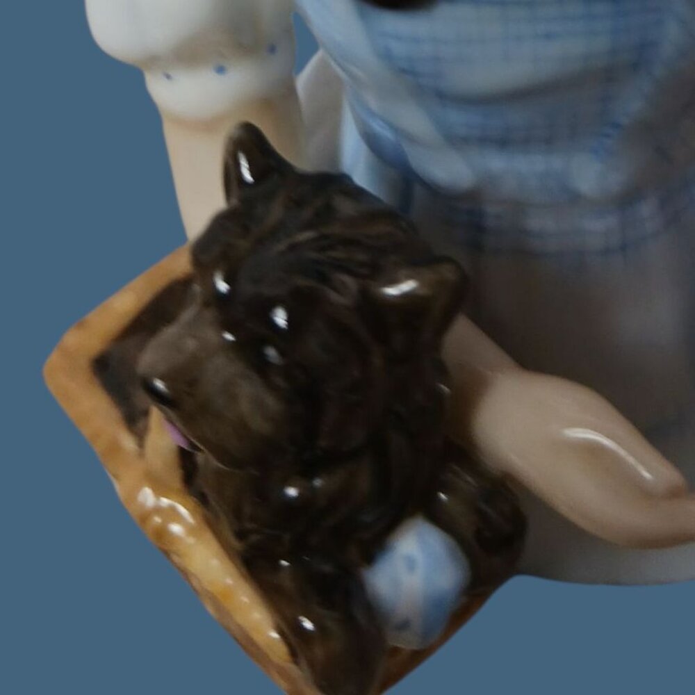 Department 56 Dorothy & Toto Porcelain Figurine By The Candle Crown Wizard Of Oz - Picture 5 of 11